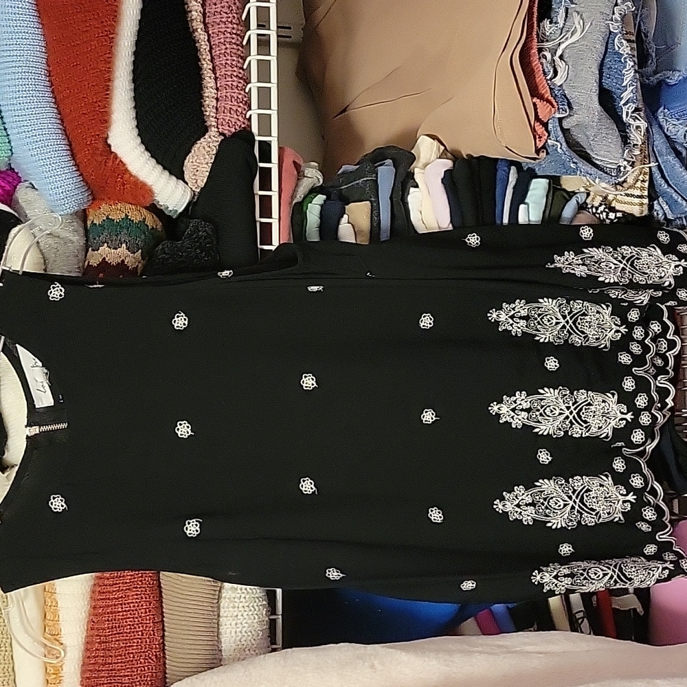 Embroidered tank top